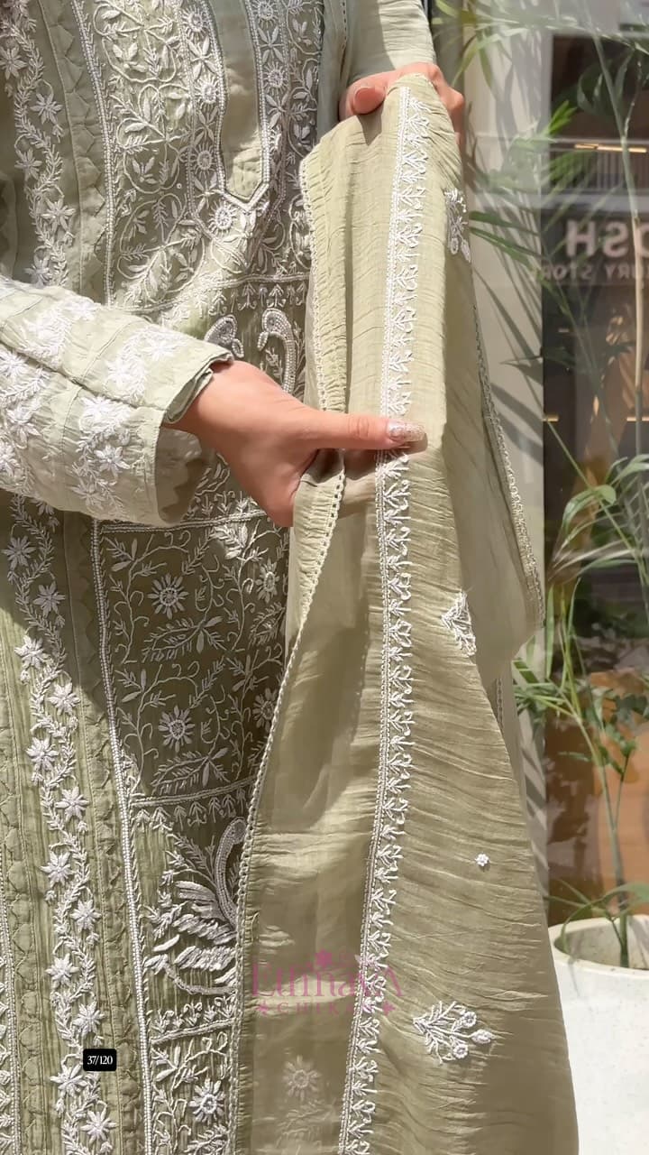 Made in pure Mul Chanderi, this semi-stitched kurta and dupatta set brings together the delicate richness of…